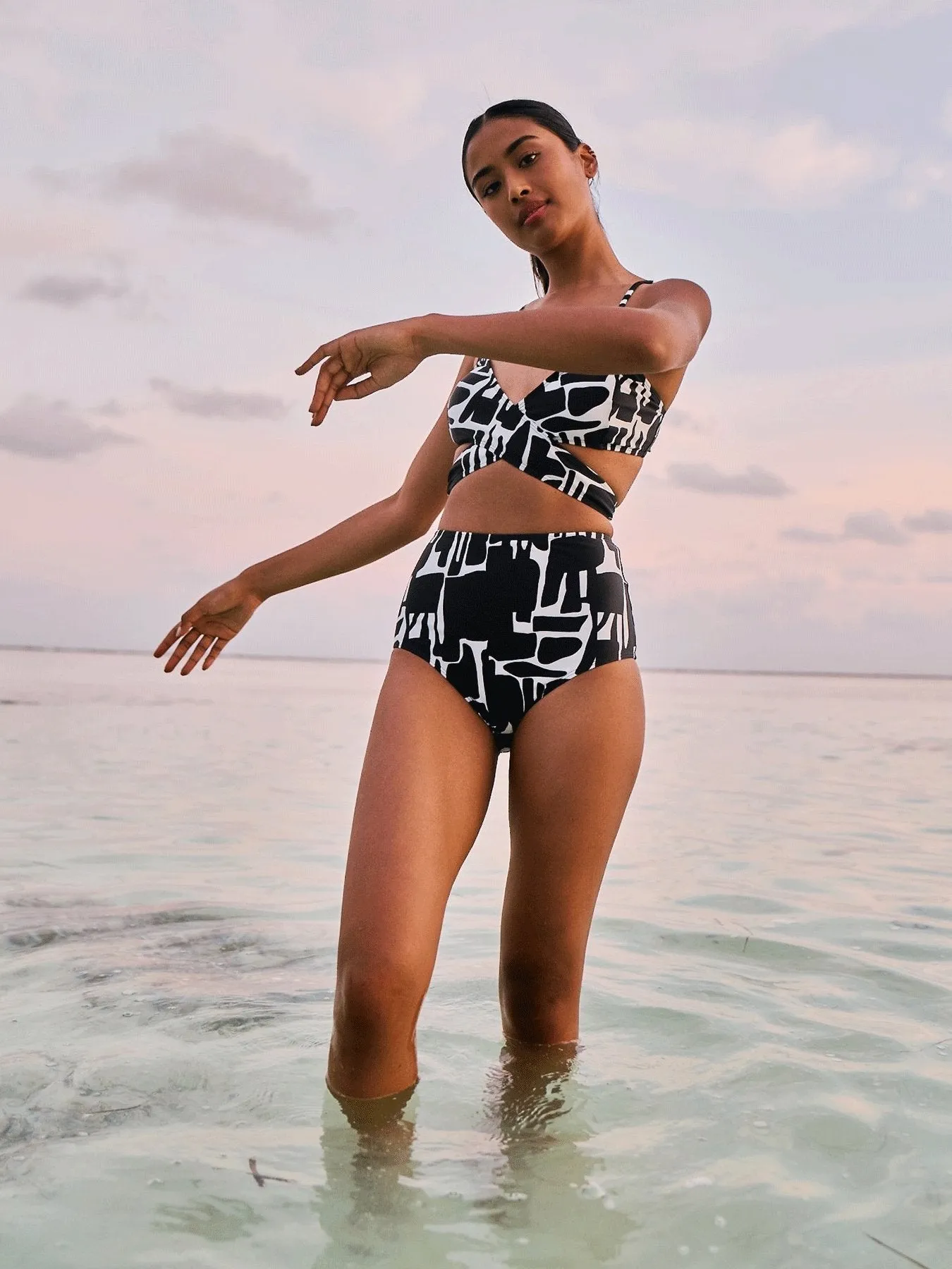 Idya Swimsuit - Isla Noir